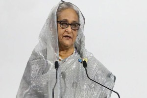 বাঙালিদের হাতে বাবাকে জীবন দিতে হয়েছে, এটাই সব থেকে কষ্টের: শেখ হাসিনা